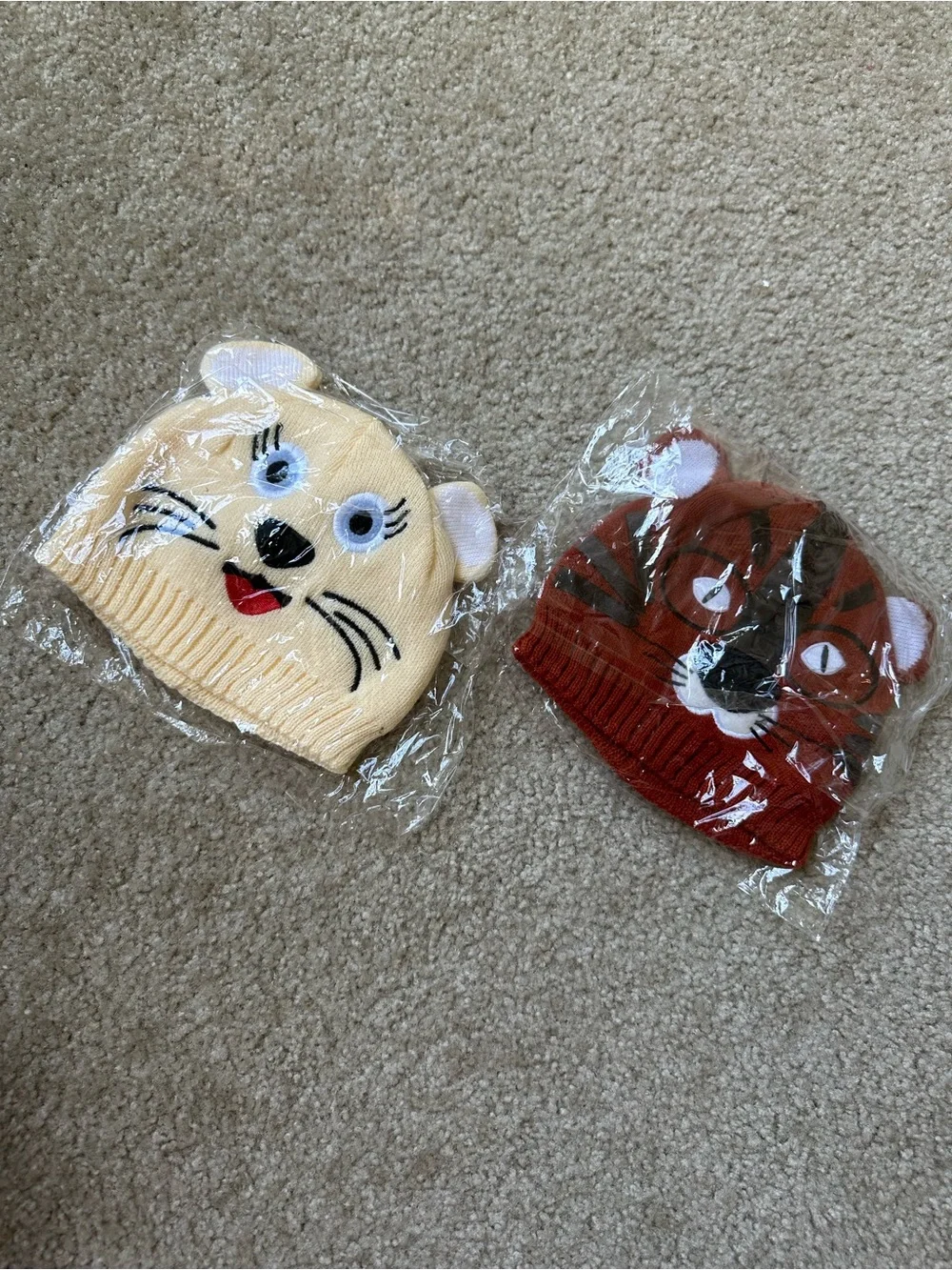 2-Pack Kids Animal Knit Beanies Tiger & Bear Hats Size 44-46cm / 17.3-18.1